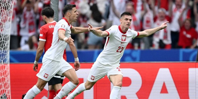 Đánh giá lại phong độ thi đấu của Hà Lan vs Ba Lan